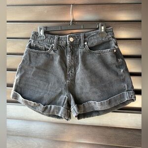 Wild Fable Black women's High Rise mom shorts Size 6 Cuffed